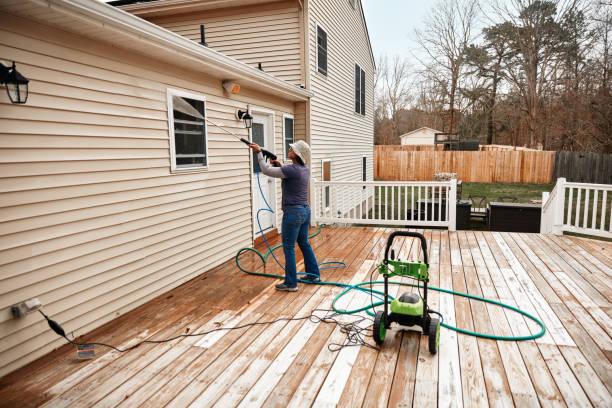 Best Garage Pressure Washing  in American Falls, ID
